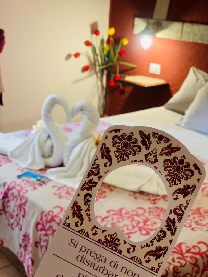Rosa Dei Venti Accomodation โตรเปอา ภายนอก รูปภาพ