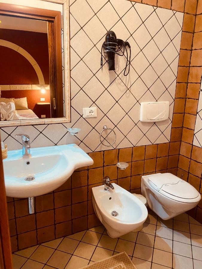 Rosa Dei Venti Accomodation โตรเปอา ภายนอก รูปภาพ