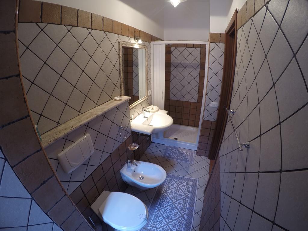 Rosa Dei Venti Accomodation โตรเปอา ภายนอก รูปภาพ